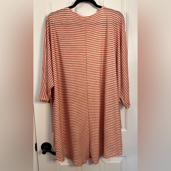 LulaRoe Lightweight Cardigan - Picture 2 of 6